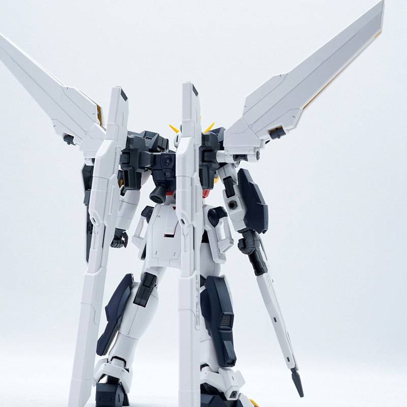 バンダイモデルキット MG 1/100 GX-9901-DX - Model Kit Gundam Mg のレビューと価格