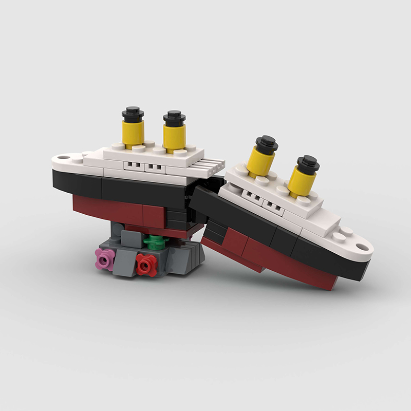 ミニ RMS タイタニック沈没船モデル半分に壊れる MOC  - Model Kit U Boat のレビューと価格