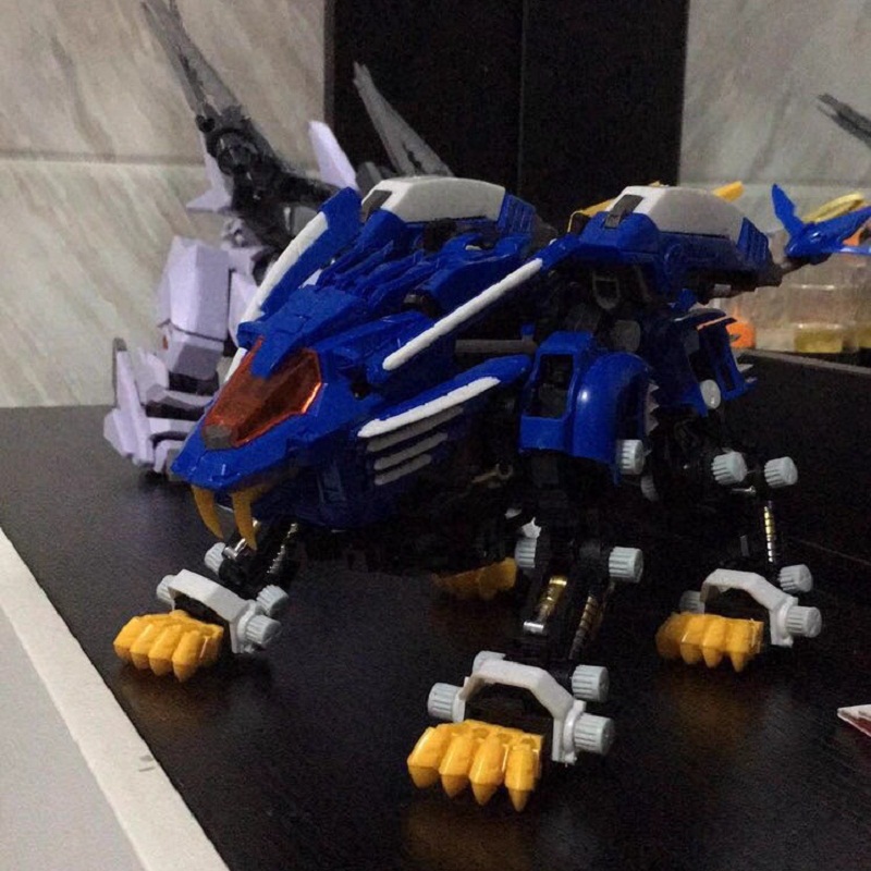 子供のためのプラスチック製のビルディングブロック,ZOIDS - Model Kit Zoids Blade Liger のレビューと価格