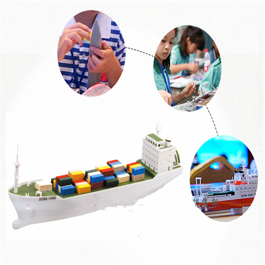 東方コンテナ船の電気アセンブリモデル - Model Kit U Boat のレビューと価格