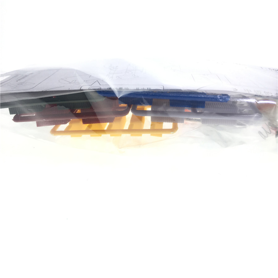 東方コンテナ船の電気アセンブリモデル - Model Kit U Boat のレビューと価格