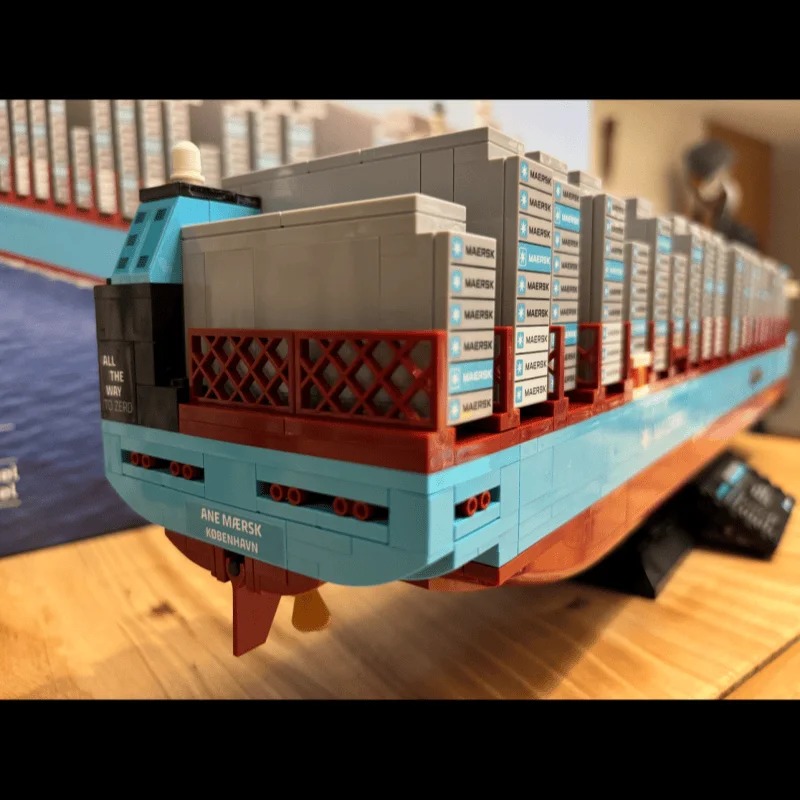 新型2026年式デュアルフューエルコンテナ船ブリックパズル船 - Model Kit U Boat のレビューと価格